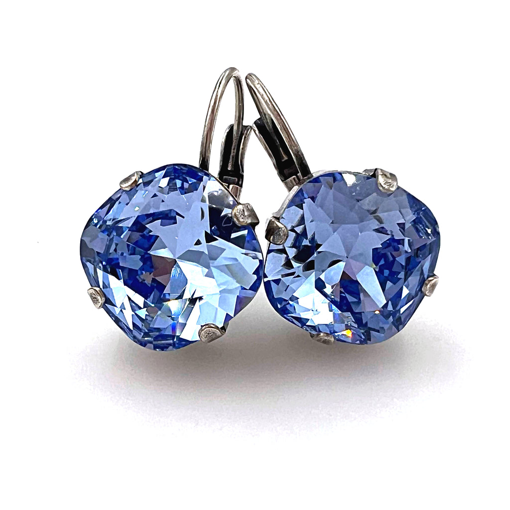 Queen Earrings - Smurfette