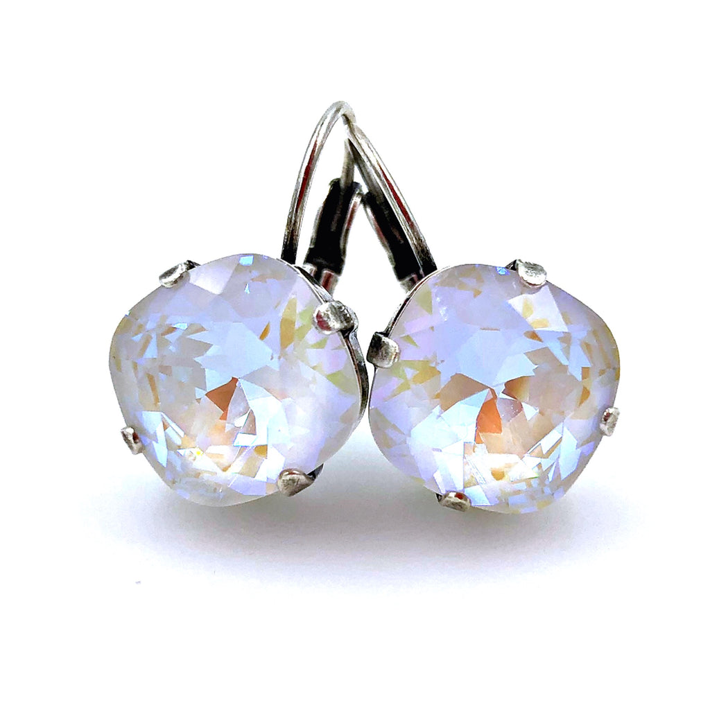 Queen Earrings - Snow Bunny