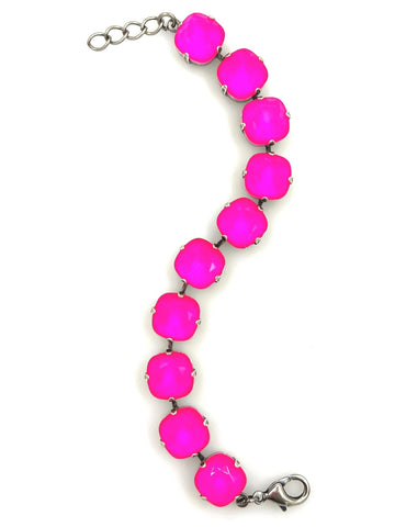 Bracelet – Queen Neon Pink